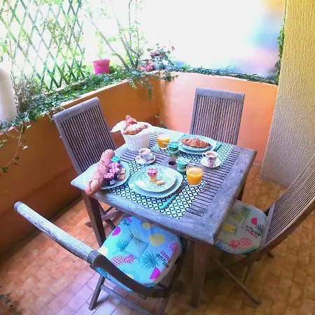 25 Joseph Giordan Apartment Nice
